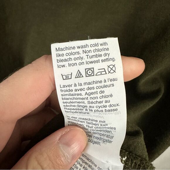 Madewell Army Green Whisper Cotton Turtleneck Tee Size Medium Minimalist Casual - Picture 9 of 14